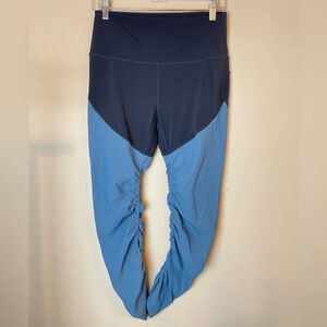 Zyia Active | Women's Two Tone Ribbed Rusched 7/8 Athletic Leggings Size 8-10